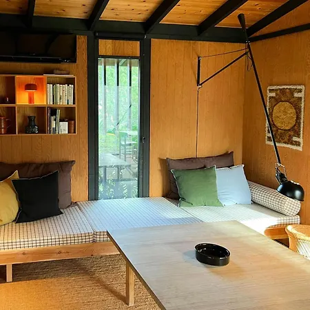 Original 70s Surrounded By Woods بيت للعطل
